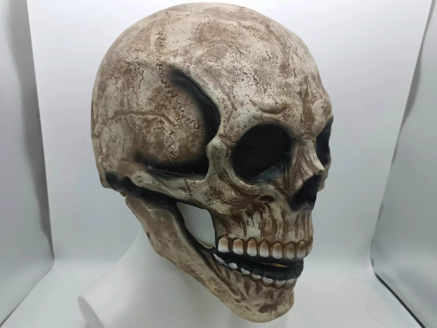 Máscara Calavera Hiperrealista – Horror en tu mirada